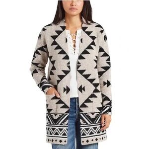 Frye Women's Black and Cream Patterned Cardigan